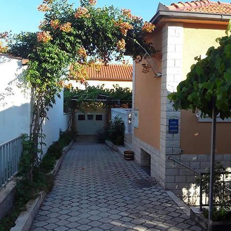 Apartment Dijana Orebić Esterno foto